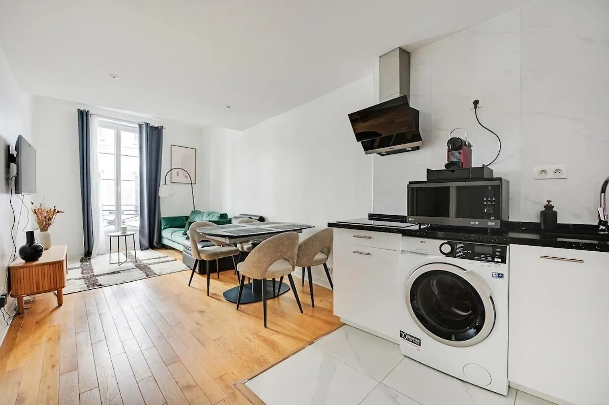 פריז La Suite De Chatelet